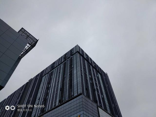 坚果Pro2和魅蓝Note6拍照哪个好？双摄千元机拍照对比