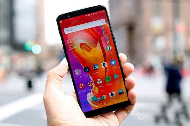 一加5T值得购买吗? 一加5T对比一加5有哪些升级？