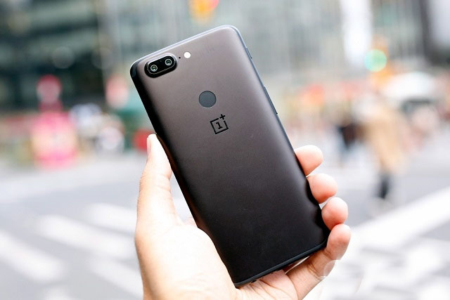 一加5T值得购买吗? 一加5T对比一加5有哪些升级？