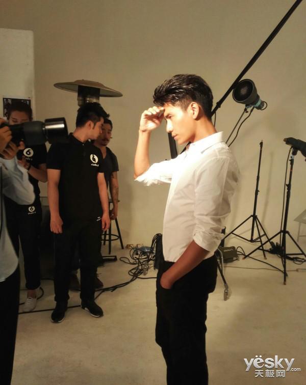 以创新黑科技为发展转折 荣耀7欲将领征全球