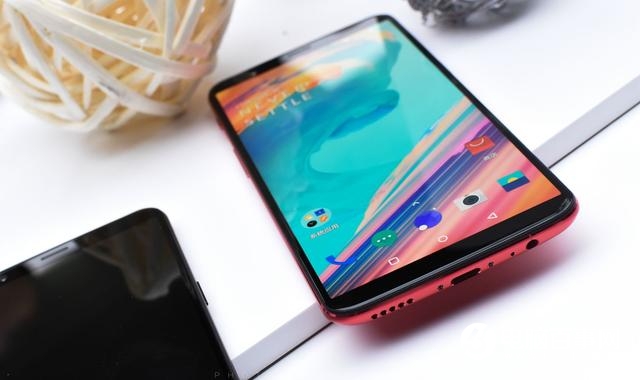 一加5T和努比亚Z17S哪个好 一加5T与nubia Z17S区别对比