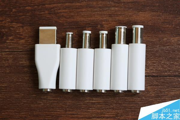 小米多口USB电源适配器图赏:65W/可充笔记本