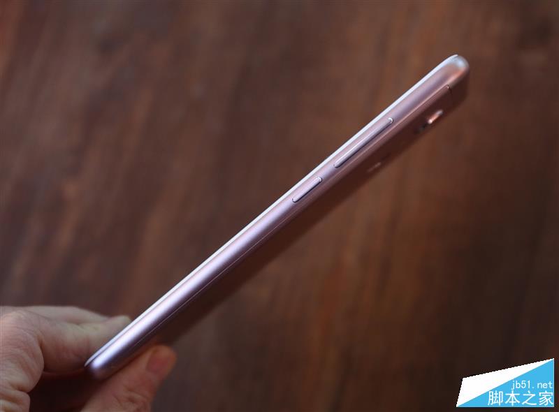 全面屏！红米5首发评测：史上性价比最高的小米手机