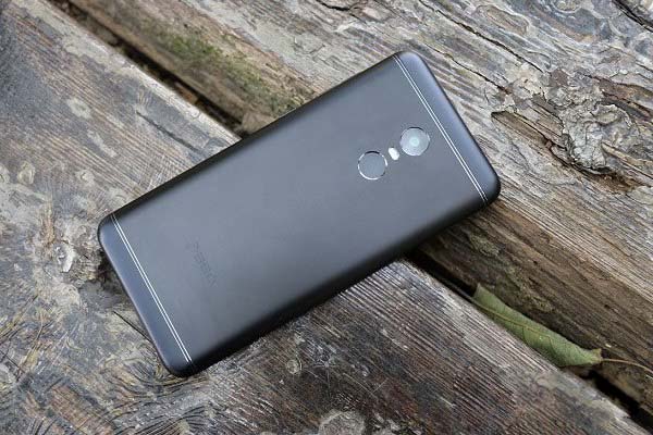 360N6和红米5 Plus哪个好看？ID设计对比