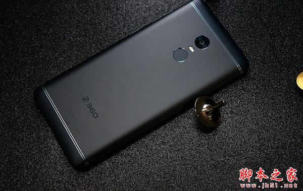 360手机N6与荣耀畅玩7X