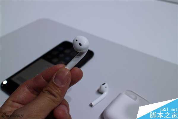 iPhone7 AirPods怎么样?AirPods耳机卖多少钱?