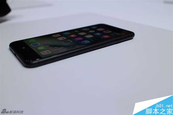iPhone7 AirPods怎么样?AirPods耳机卖多少钱?
