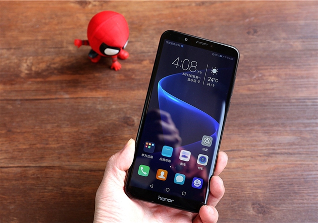 荣耀畅玩7C值得买吗？荣耀畅玩7C评测