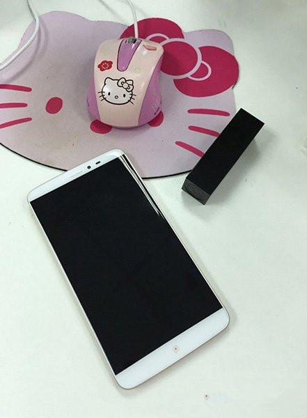 PPTV手机真机谍照曝光