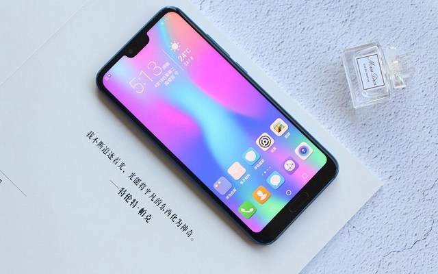 华为荣耀10值得买吗？荣耀10外观性能系统拍照全面评测