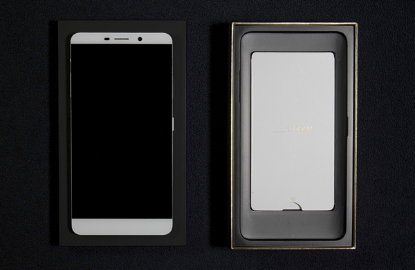 这才是旗舰该有的样儿：2999元乐Max美图赏