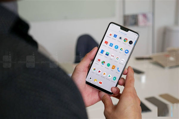 一加6真机抢先图赏 三种配色，玻璃机身