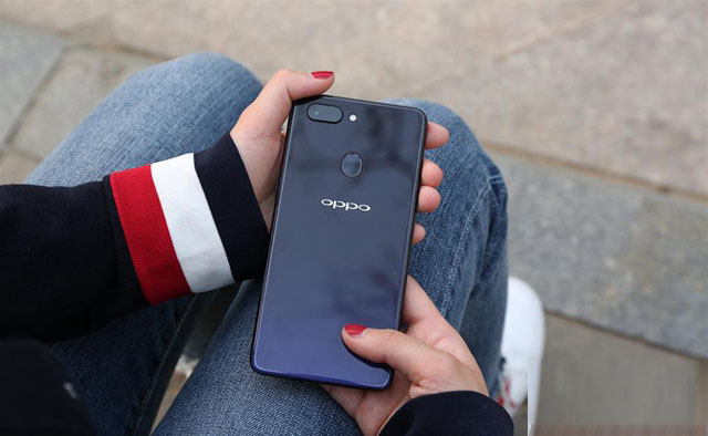 双摄像头手机买哪个 荣耀10、OPPO R15和vivo X21手机推荐