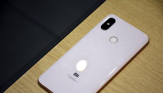 小米8值得买吗？小米8详细评测