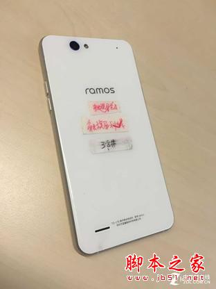 蓝魔手机mos1谍照流出:搭载2.5D弧形屏