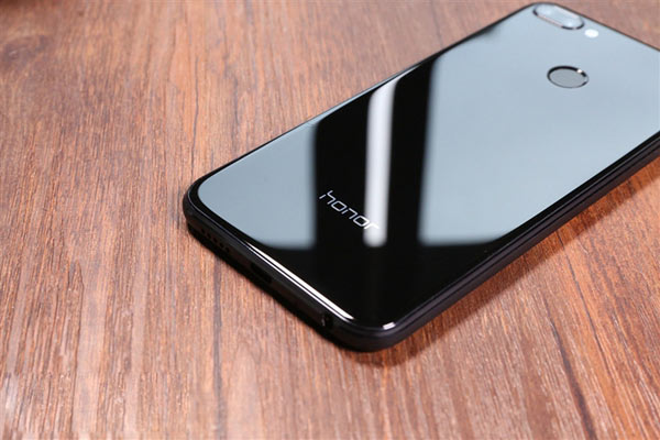 荣耀9i值得买吗？荣耀9i全面评测