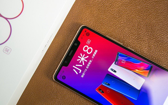 小米6X和小米8 SE哪个值得买？小米8 SE和6X配置外观性能拍照全方位评测