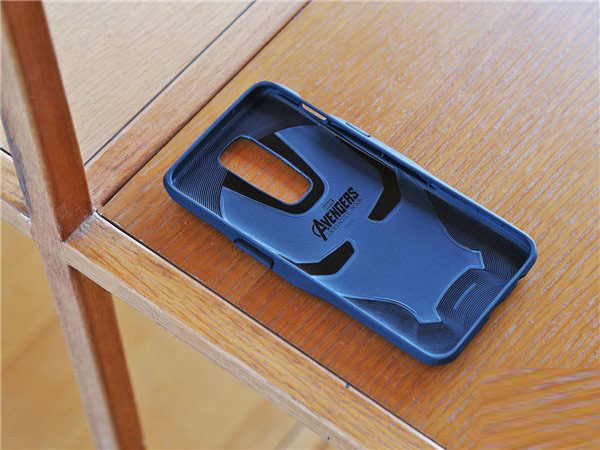 一加6复联版开箱图赏：随处可见的复联元素