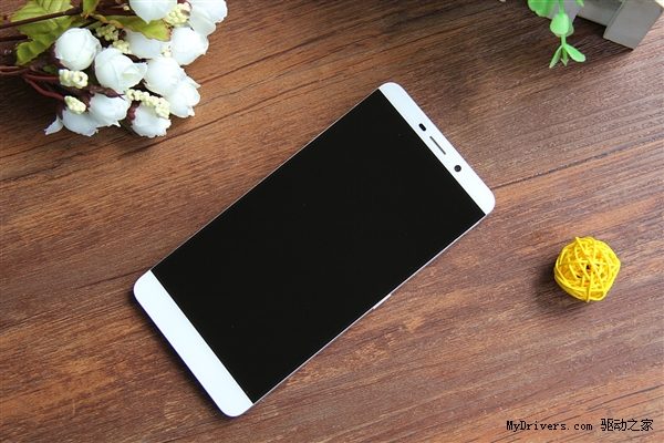 乐视手机乐Max图赏：6.33寸2K旗舰