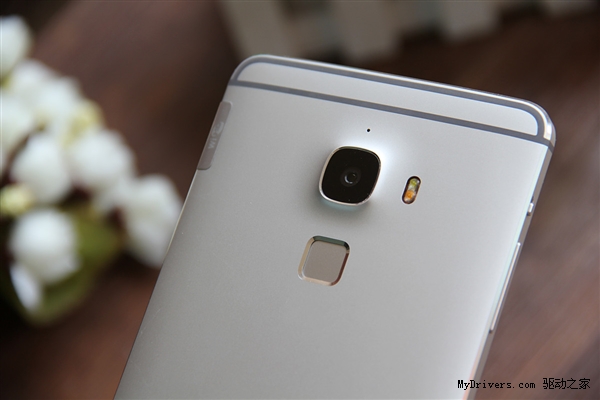 乐视手机乐Max图赏：6.33寸2K旗舰