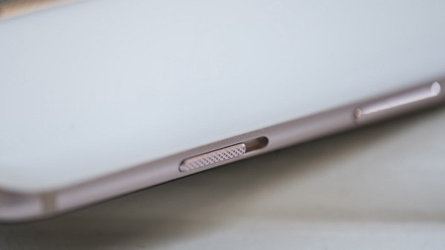 小米8和一加6买哪个好?差价500小米8对比一加6的区别