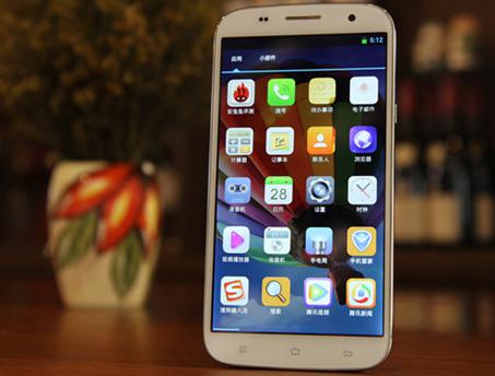 “千元+大屏”需求 神舟首推游戏达人订制手机