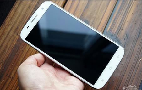 “千元+大屏”需求 神舟首推游戏达人订制手机