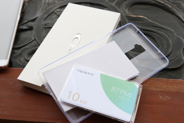  OPPO R7 Plus