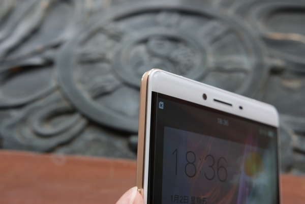  OPPO R7 Plus