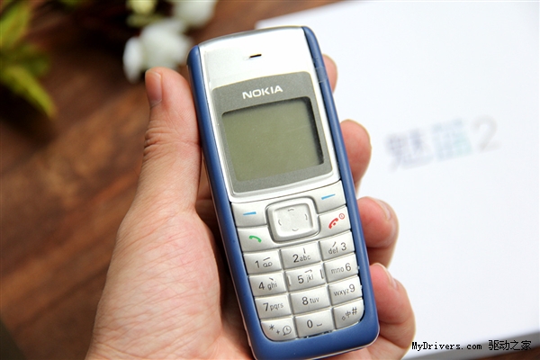 魅蓝手机2邀请函图赏：开机亮了