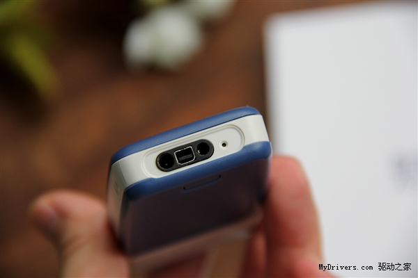 魅蓝手机2邀请函图赏：开机亮了