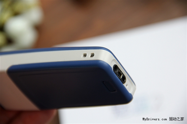 魅蓝手机2邀请函图赏：开机亮了