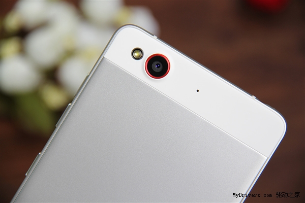 5.5毫米！nubia超薄新机图赏：不赖