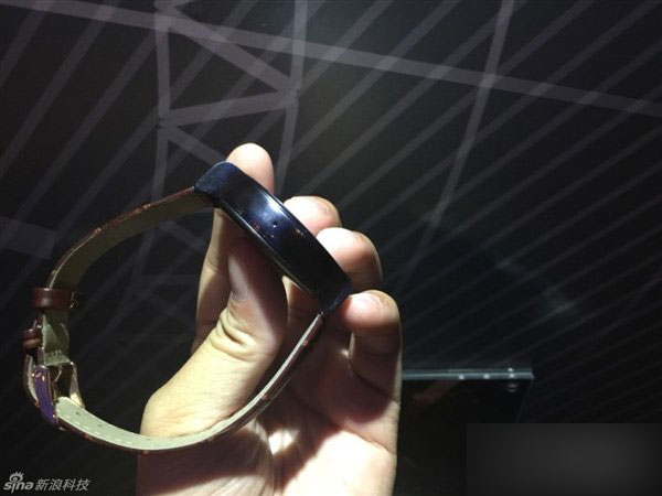 高端大气上档次!中兴新旗舰真机图赏