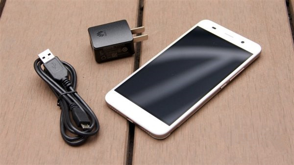 599元荣耀4A真机图赏：红米2A死敌！