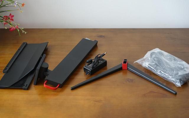 4599大洋买个显示器值不值?泰坦军团大金刚4K HDR显示器上手实测