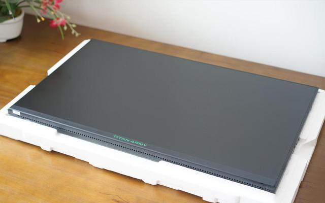 4599大洋买个显示器值不值?泰坦军团大金刚4K HDR显示器上手实测