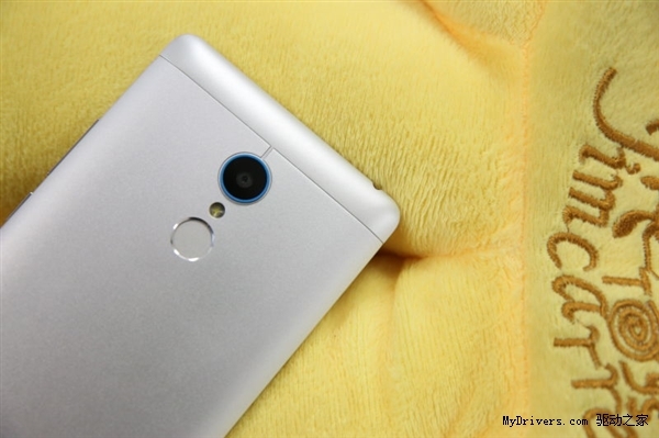 中兴“威武”新机邀请函曝光：魅族吐血哭晕！