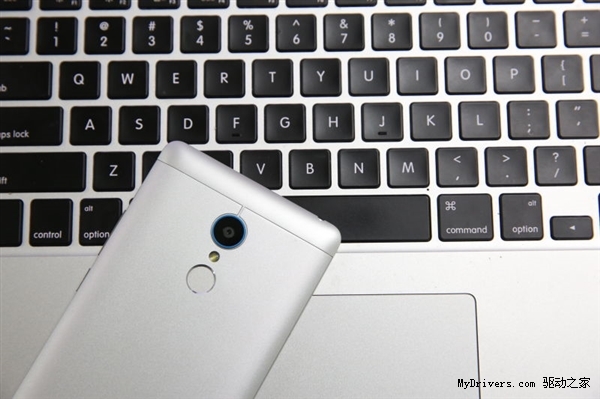 中兴“威武”新机邀请函曝光：魅族吐血哭晕！