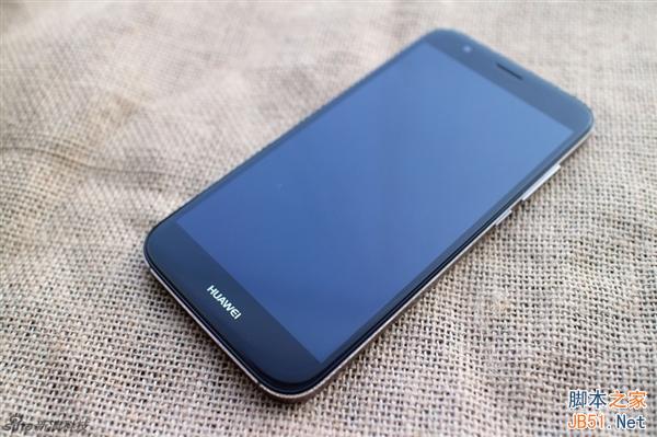 华为麦芒4真机图赏：金属机身颜值挺不错