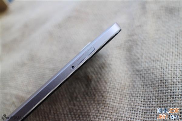 华为麦芒4真机图赏：金属机身颜值挺不错