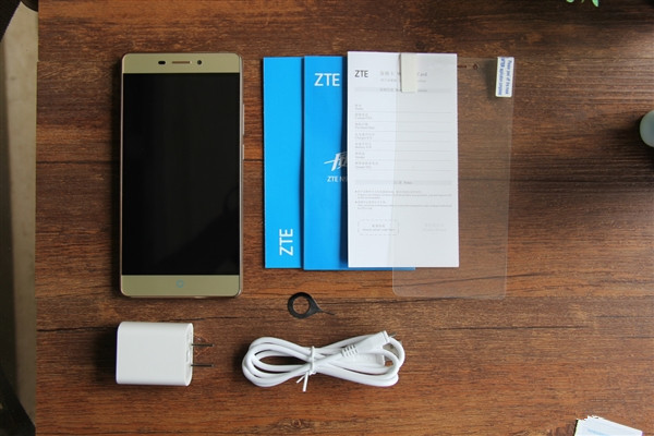 999元中兴威武3图赏：金属机身/指纹识别