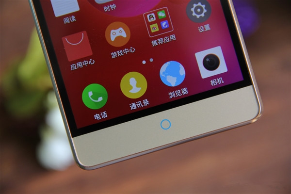 999元中兴威武3图赏：金属机身/指纹识别