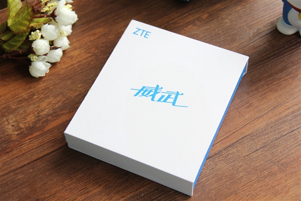 999元中兴威武3图赏：金属机身/指纹识别