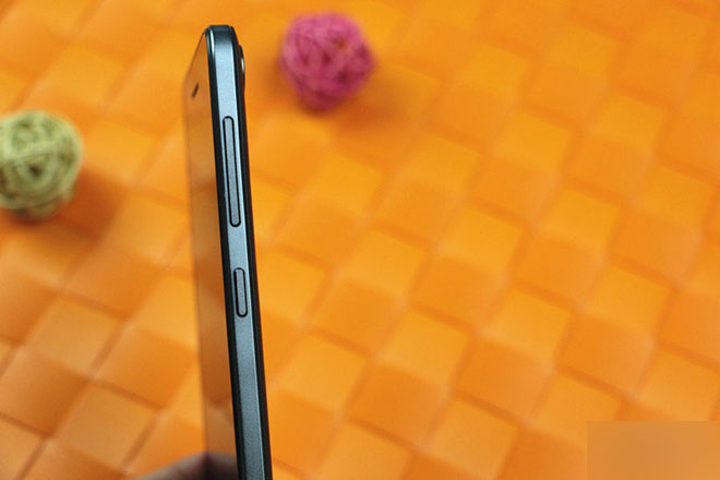 HTC Desire 728真机图赏