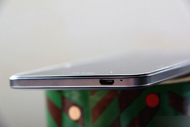 HTC Desire 728真机图赏