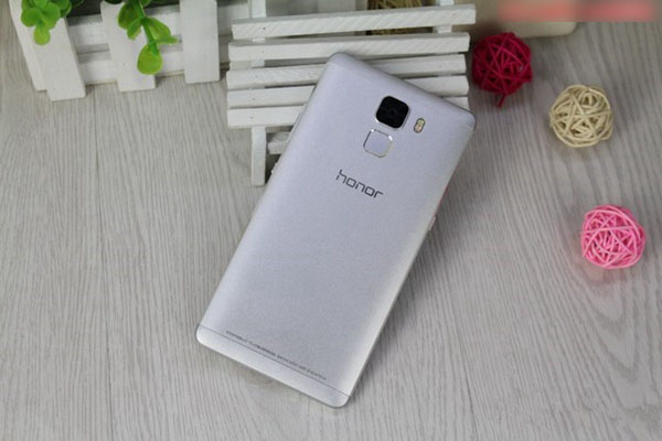 荣耀7i是什么 荣耀7i是荣耀7的低配版吗？