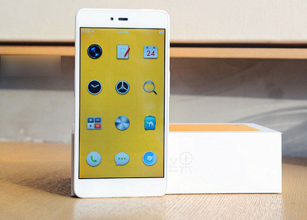 坚果U1做工如何  锤子坚果手机拆机视频