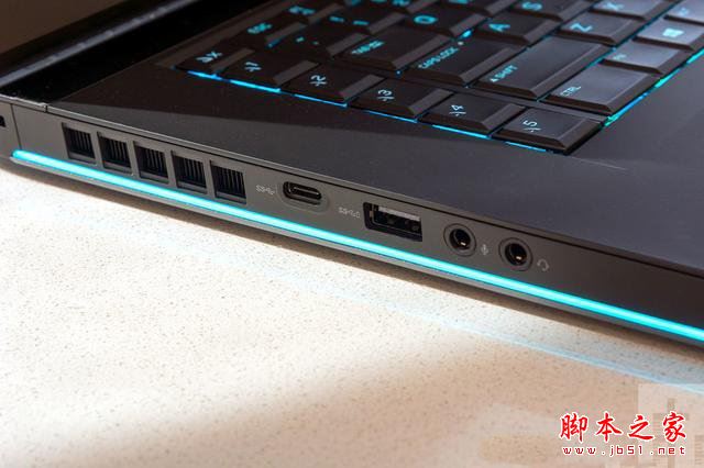外星人Alienware 15R3值得买吗?2017款戴尔外星人15R3笔记本全面深度评测