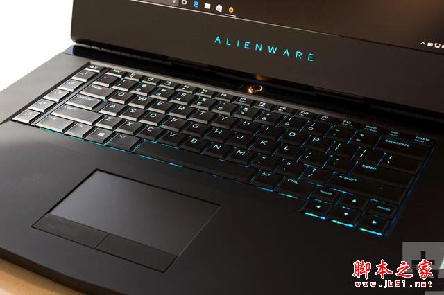 外星人Alienware 15R3值得买吗?2017款戴尔外星人15R3笔记本全面深度评测